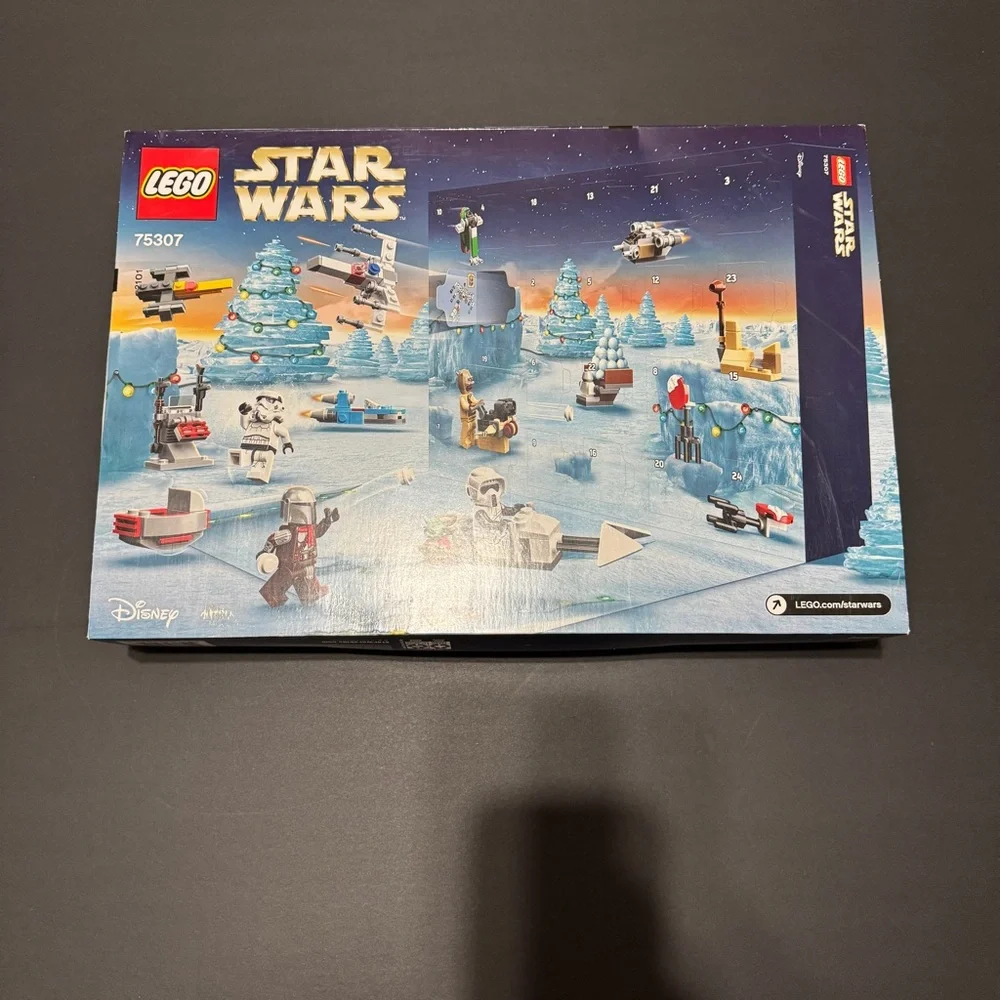 LEGO Star Wars Advent Calendar 75307 - Blue, Green, Red, White, Gray
